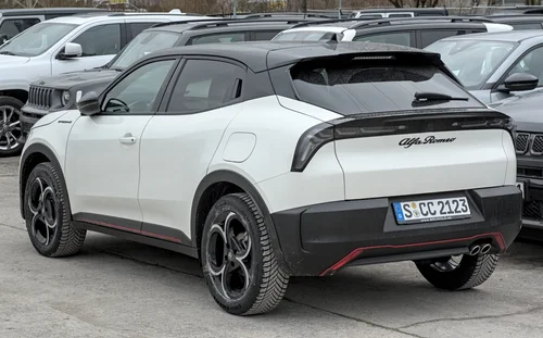 Alfa Romeo Junior - view 2