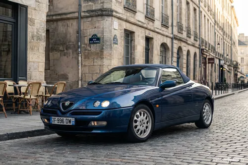 Alfa Romeo Spider (916)