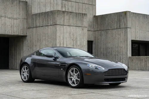 Aston Martin V8 Vantage (2005)