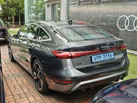 Audi A6 Sportback e-tron (GH) - view 2