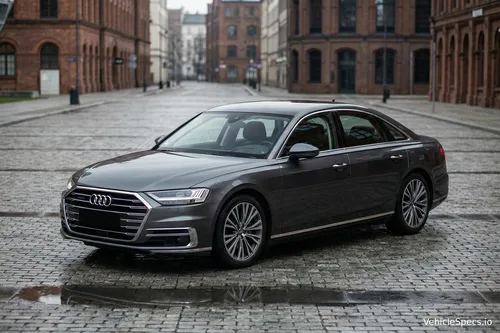 Audi A8 (D5)
