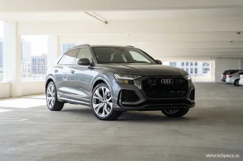 Audi RSQ8 (4M)