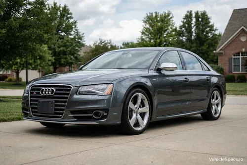 Audi S8 (D4)