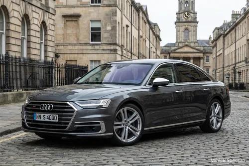 Audi S8 (D5)