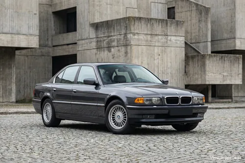BMW 7 Series (E38)