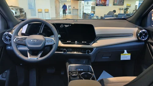 Chevrolet Equinox IV - view 3