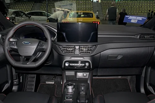 Ford Kuga III (Phase 2 2024) - view 3