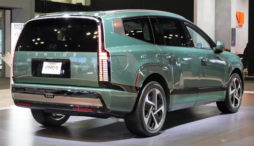 Hyundai IONIQ 9 - view 2