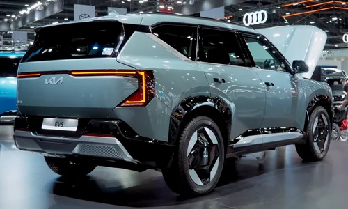 Kia EV5 - view 2