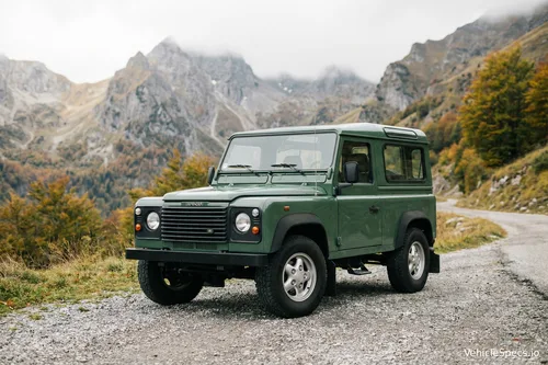 Land Rover Defender 90