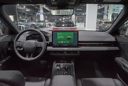 Lexus ES VIII (XZ20) - view 3