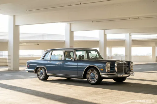 Mercedes-Benz W100 Pullman