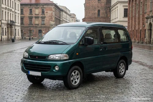 Mitsubishi Delica (L400)