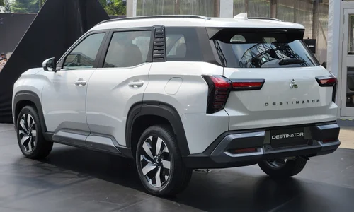Mitsubishi Destinator - view 2
