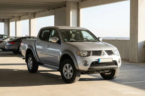Mitsubishi L200 IV Double Cab