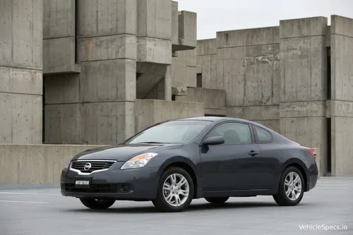 Nissan Altima IV Coupe