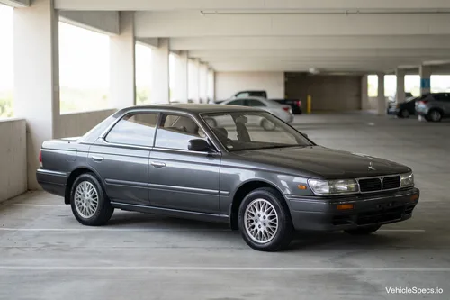 Nissan Laurel (E-HC33)
