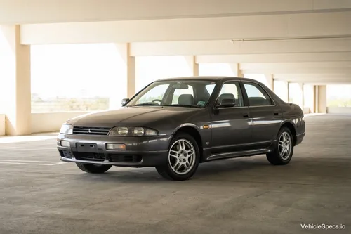 Nissan Skyline IX (R33)