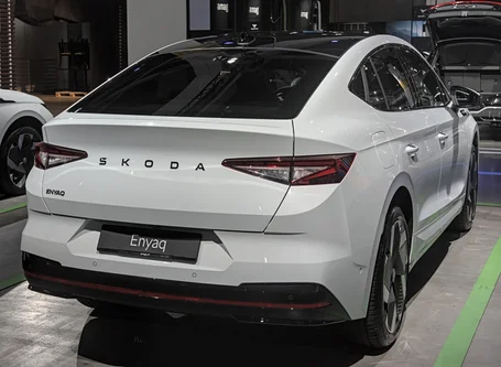 Skoda Enyaq Coupe (Phase 2 2025) - view 2