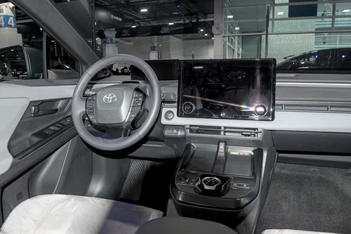 Toyota C-HR+ - view 3