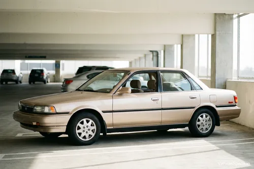 Toyota Camry II (V20)