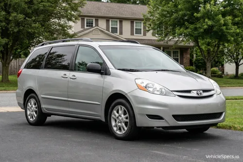 Toyota Sienna II