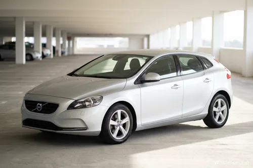 Volvo V40 (2012)