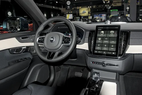 Volvo XC90 II (Phase 2 2024) - view 3